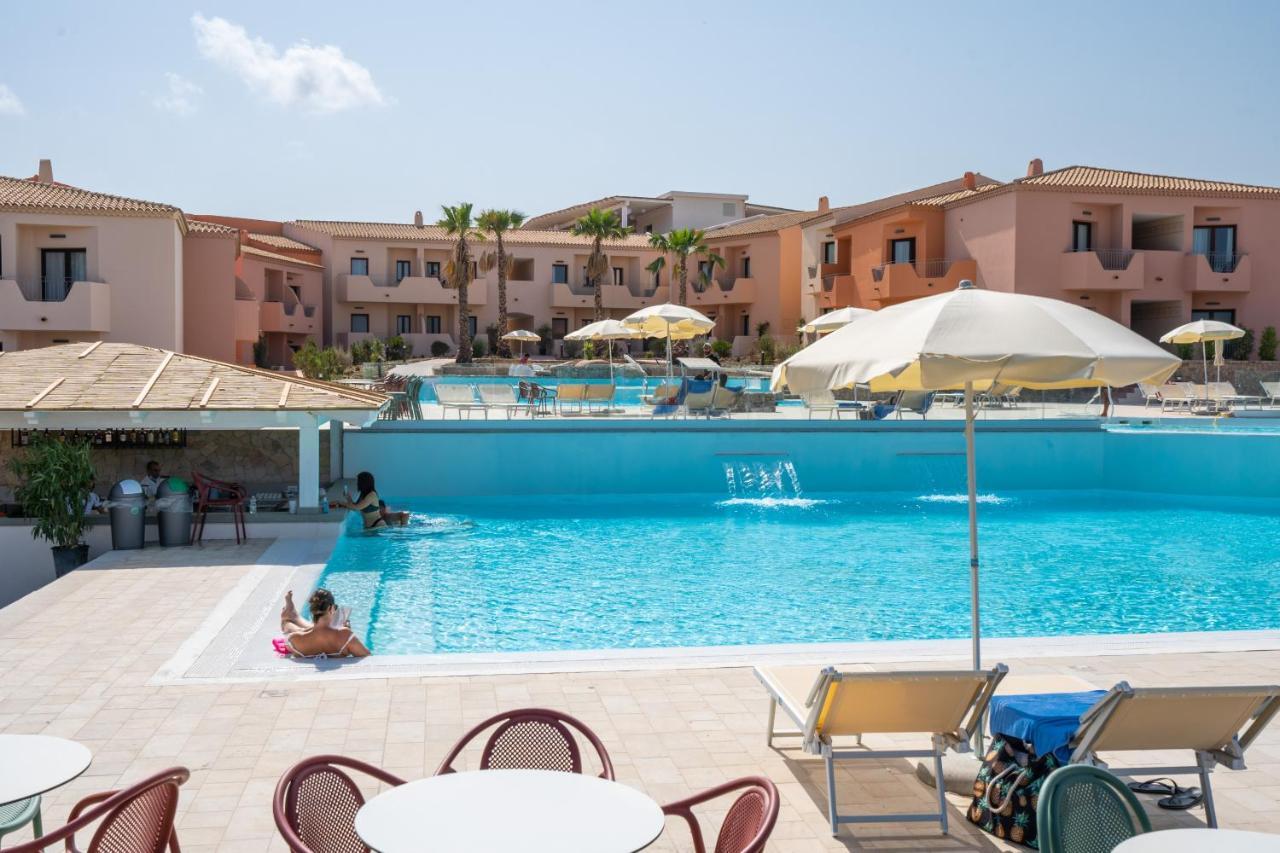Amareclub Red Sun Village Изола-Росса Экстерьер фото